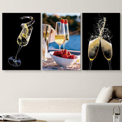 Verre à vin blanc et fraises, cocktails, photographie de fruits, réalisme, paysage rustique