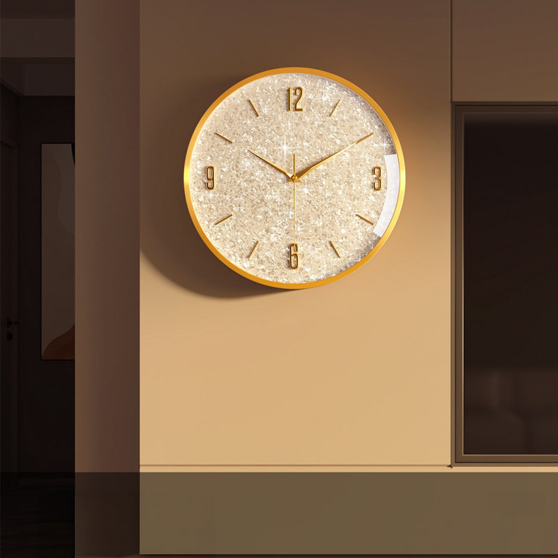 Horloges murales rondes jaunes, H 11,81 po x l 11,81 po x P 1,89 po