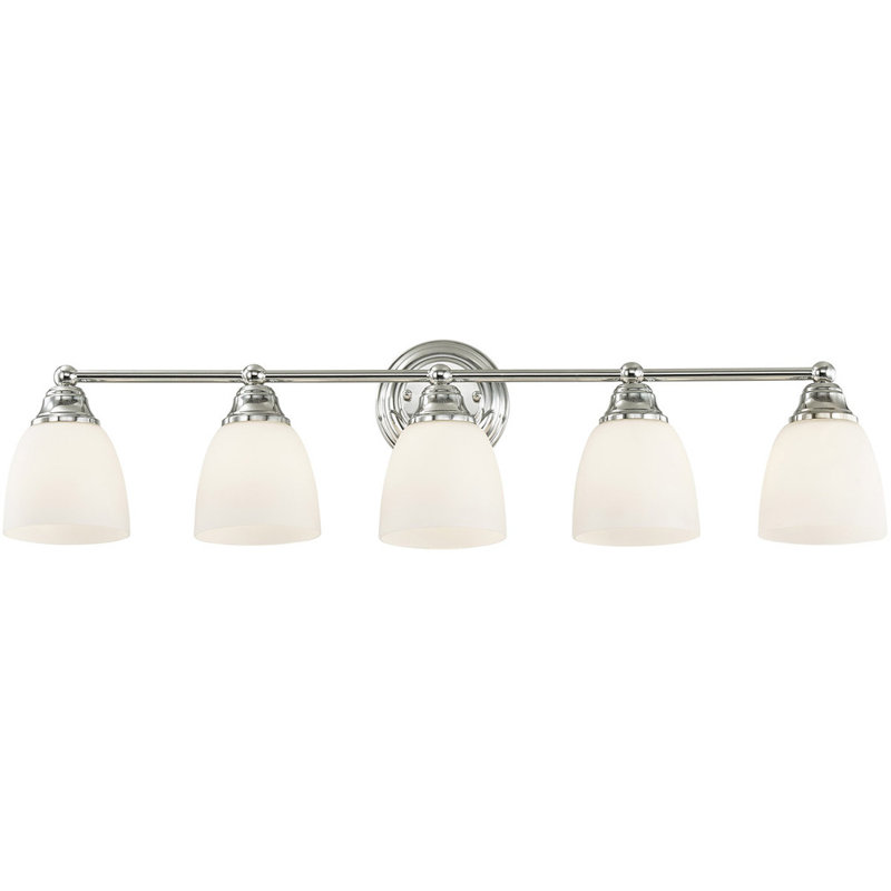 Éclairage pour meuble-lavabo à 5 lumières Faribault, Blanc opale satiné / chrome poli