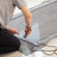 Trousse de réparation de porte moustiquaire Prime-Line avec outil de roulement - Remplacez l'écran sur les portes de fenêtres ou de patio, la toile de protection en fibre de verre gris anthracite (1 ensemble)-69841378-69841374