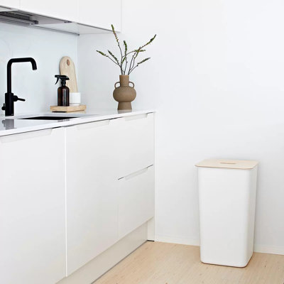 Poubelle de recyclage 12,6 gallons avec couvercle en bambou