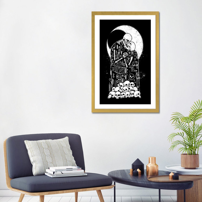 Baiser de la mort par Vincent Trinidad - impression d'art graphique, H 32 po x l 24 po x P 1 po, Papier encadré doré, Blanc