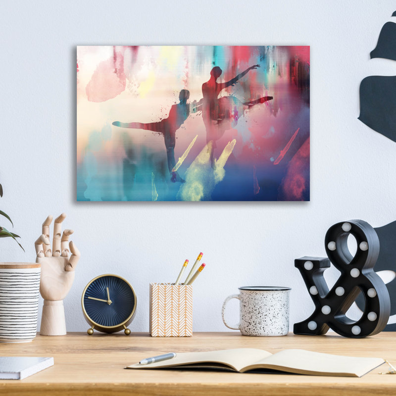 «Dancing» par Mark Ashkenazi, H 12 po x l 16 po x P 0,13 po