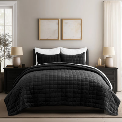 Velvet Quilt Set