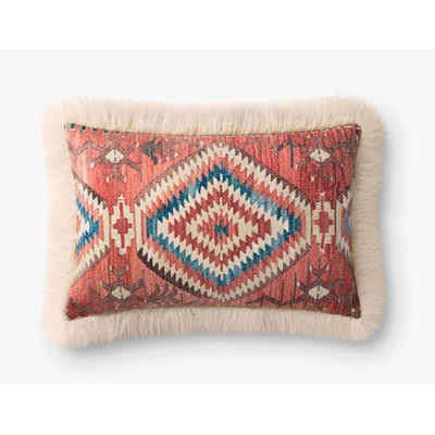 Coussin Boydston