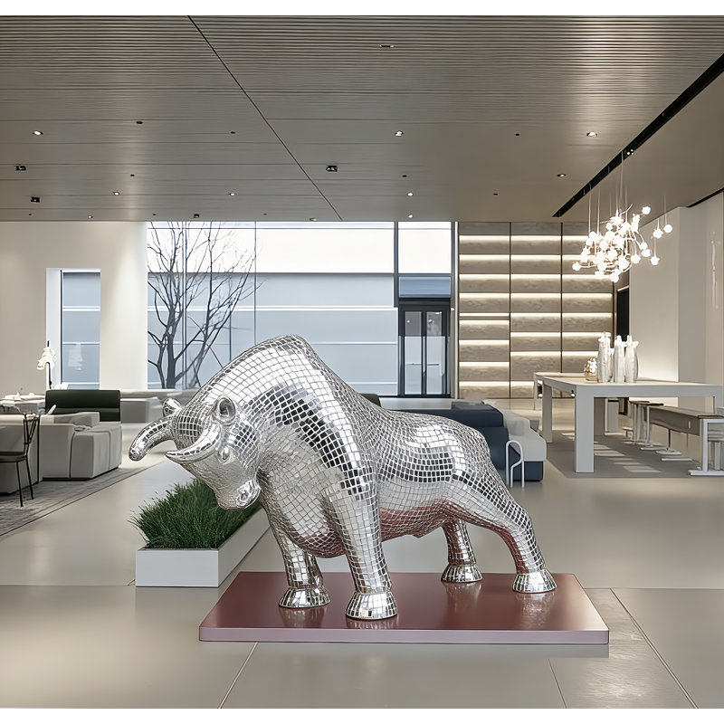 Statue de corrida argentée avec miroir extérieur en losange, figurines et sculptures