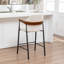 Tabouret de comptoir rembourré avec accoudoirs Devane-123161736