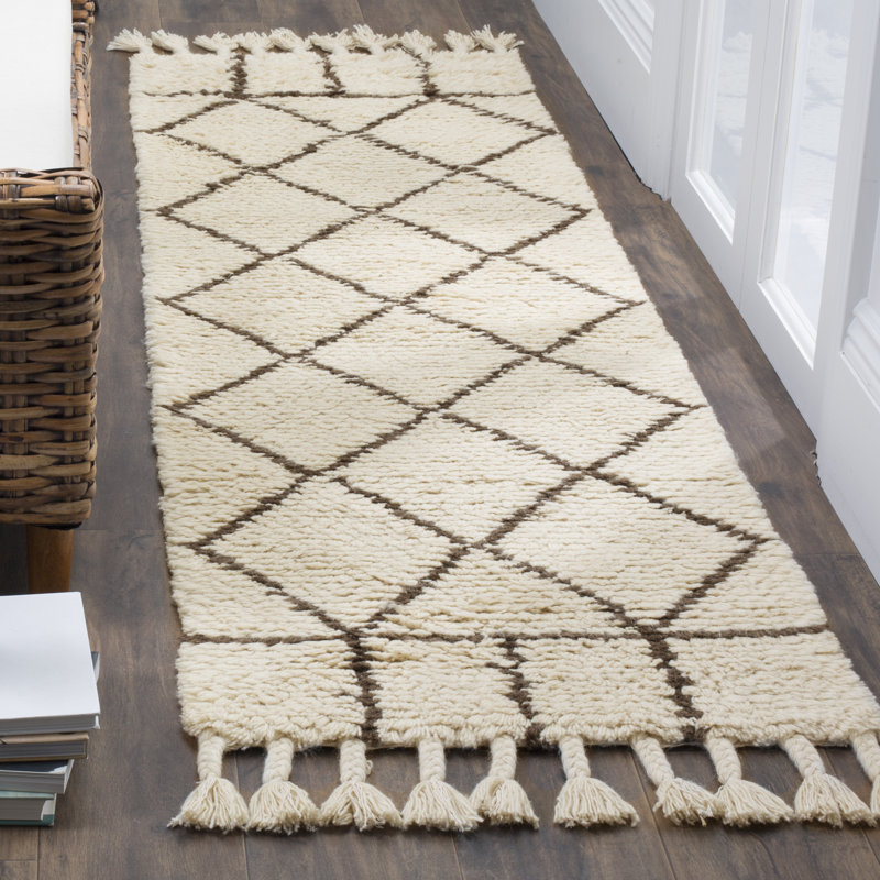 Janesville Geometric Wool Hand Woven Area Rug, Runner 69 x 244 cm