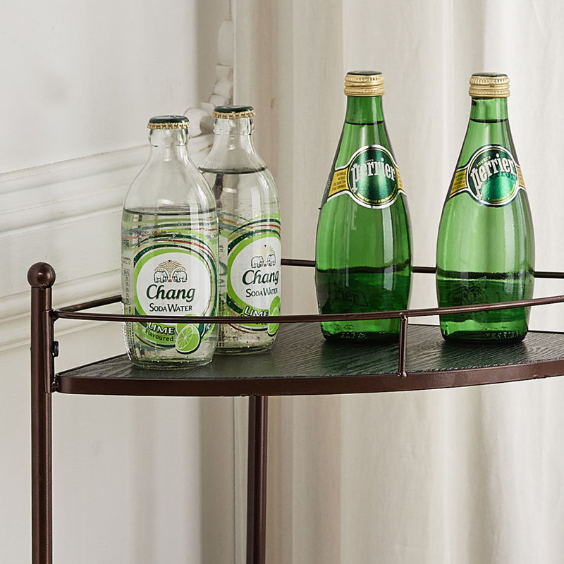 Table d'appoint d'angle avec support à vin et porte-verres, tablette de rangement en métal pour 7 bouteilles pour la cuisine, le salon ou le bar personnel