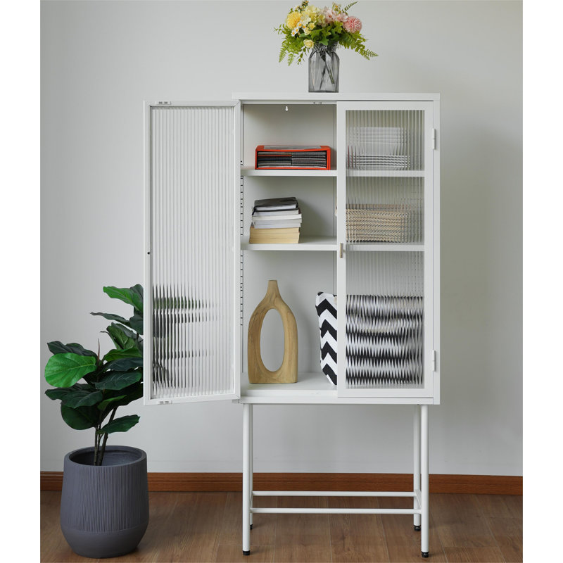 Armoire d'appoint 61 "H avec tablettes amovibles, Blanc