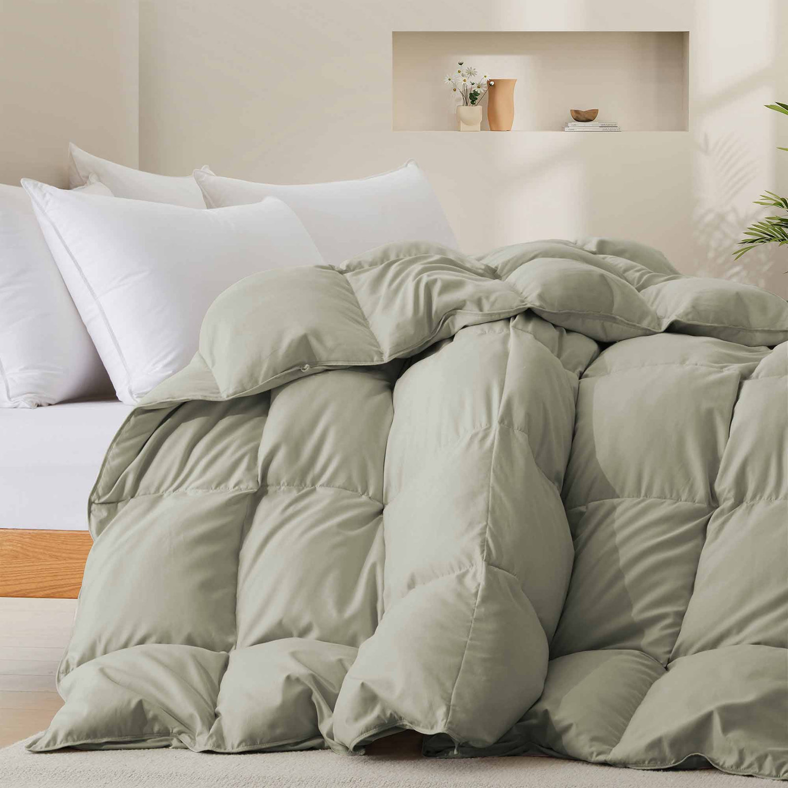600 Fill Power All Season Down Comforter Duvet Insert, King, Sage Green