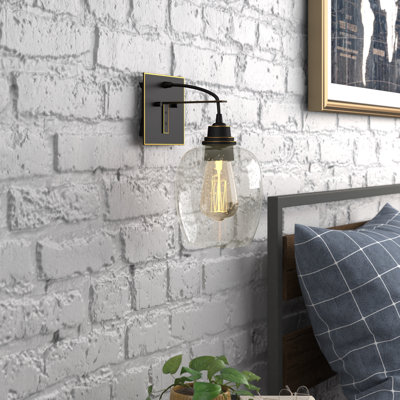 Huberte Armed Sconce
