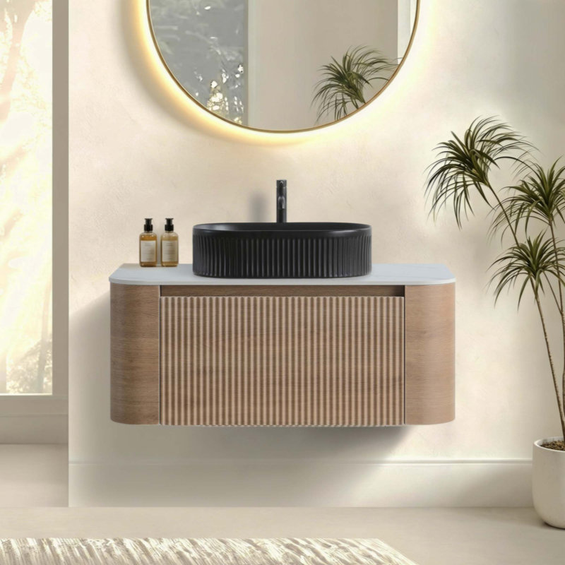 Meuble-lavabo de salle de bain avec lavabo, armoire murale avec porte-serviettes gratuit, conception de lavabo simple en céramique rayée ovale noire, sans drain et robinet, pré-assemblé