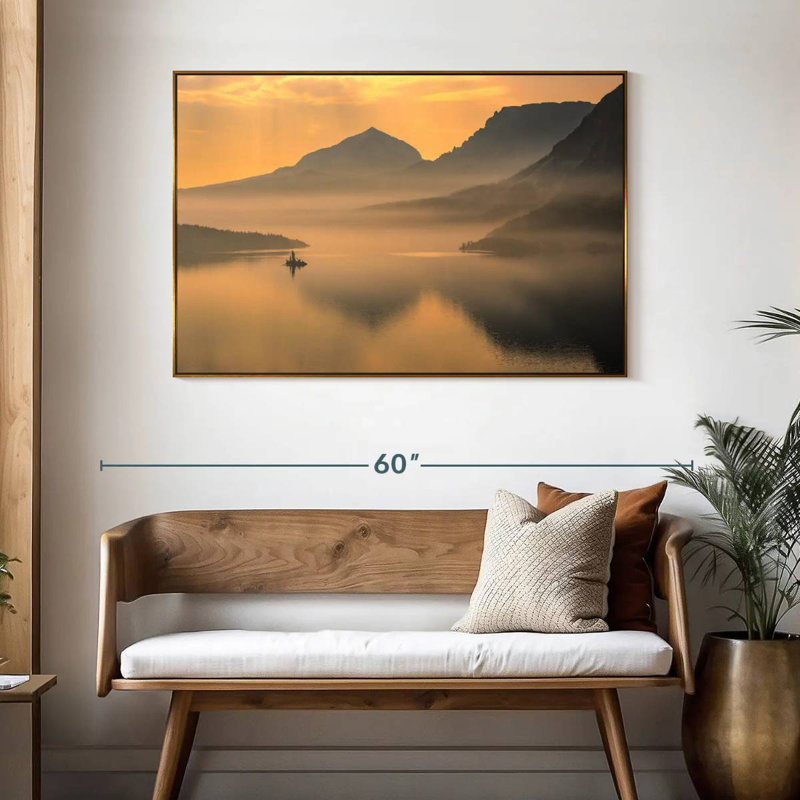 Saint Mary Mountain Lake, 46 po x 31 po, Cadre flottant doré