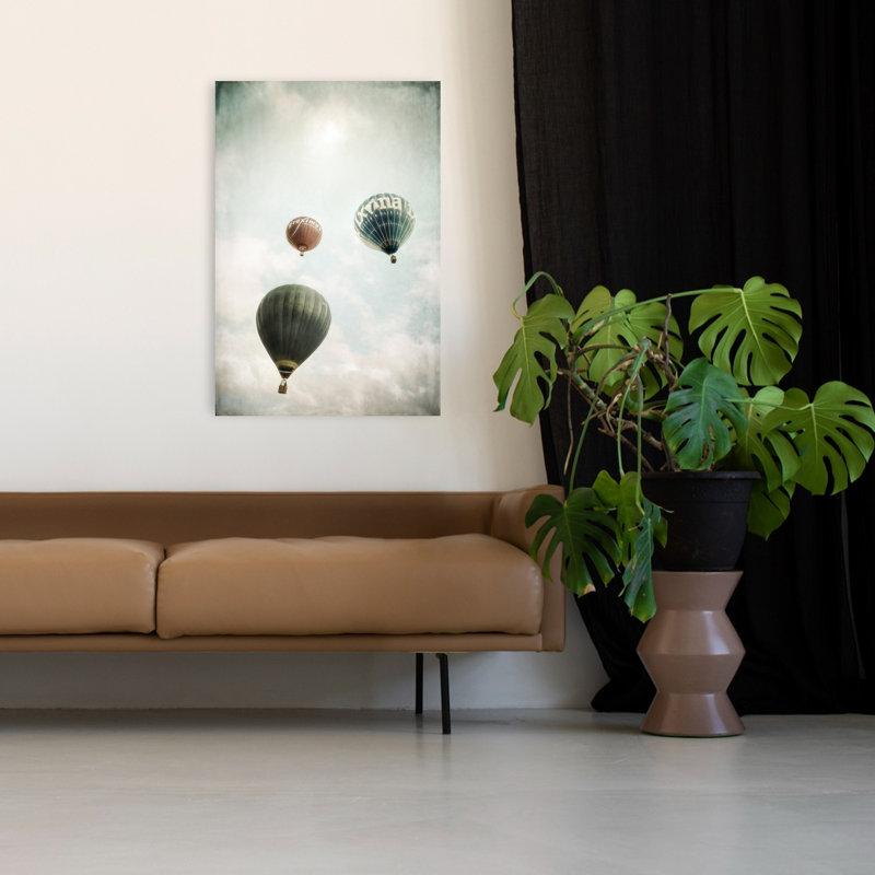 «Floating Hot Air Balloon Dreamy Peaceful Serene Summer Landscape», reproduction d'art mural, H 48 po x l 32 po