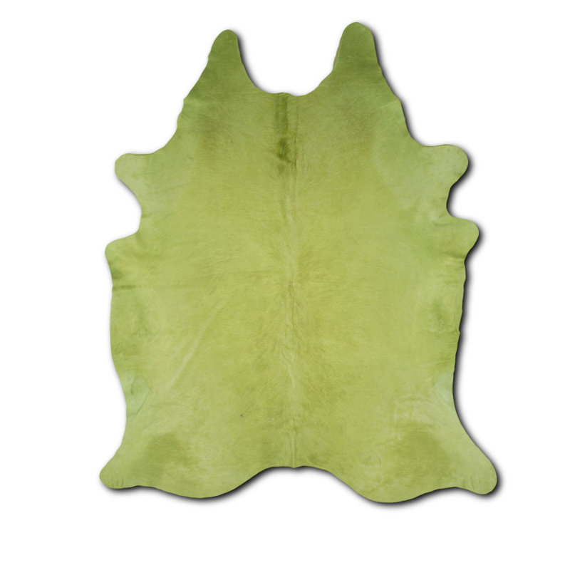 POILS TEINTS SUR CUIR DE VACHE VERT LIME 3 - 5 M CALIBRE A, Nouveauté 6 pi x 8 pi