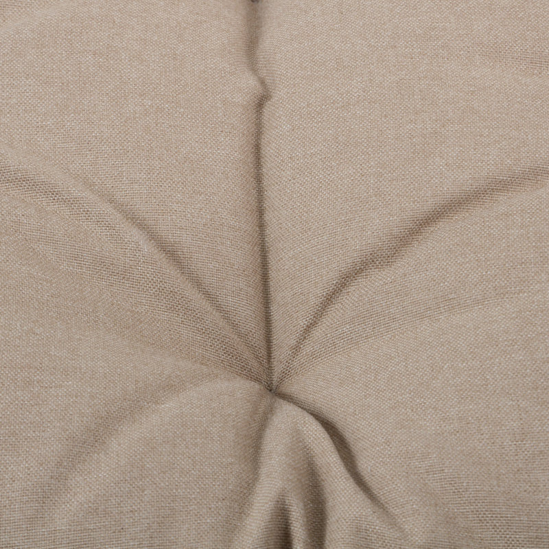 Fauteuil ovale en osier avec coussin