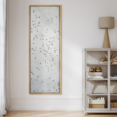 Minimaliste motif d'oiseaux noirs sur fond clair