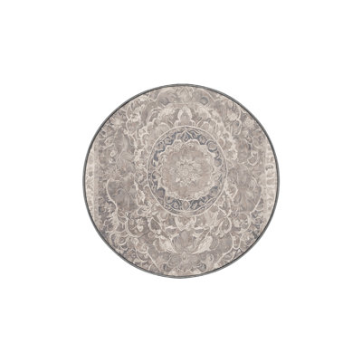 Tapis gris soyeux et moelleux