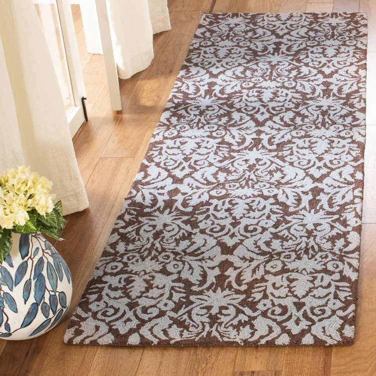 Hollander Hand-Hooked Wool Brown Area Rug