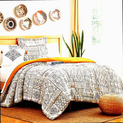 SeasonLux 8-Piece Printed Down Alternative Bedding Set - Shams, Pillows, Sheets - All Season Comfort - Complete Bedroom Ensemble