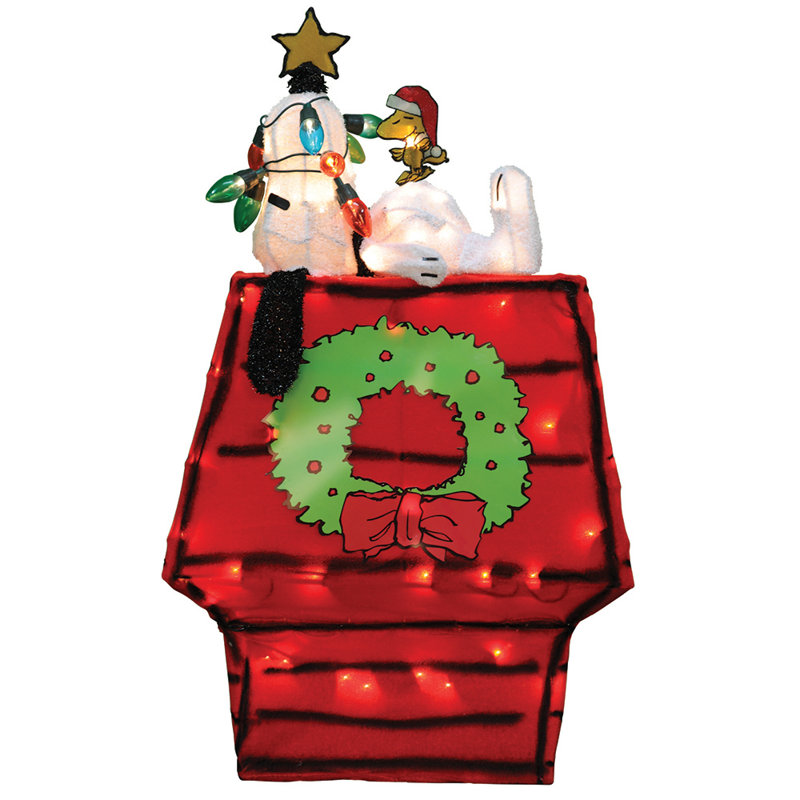 Flintroyal Snoopy sur la maison de chien
