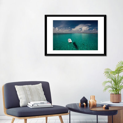 «Dinghy in Clear Turquoise Water, Great Exuma Island, Bahamas», reproduction de photo sur toile