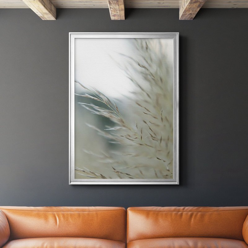 «Subtle Grasses II», reproduction encadrée de qualité supérieure - prête à être accrochée, H 42,5 po x l 30,5 po x P 1 po