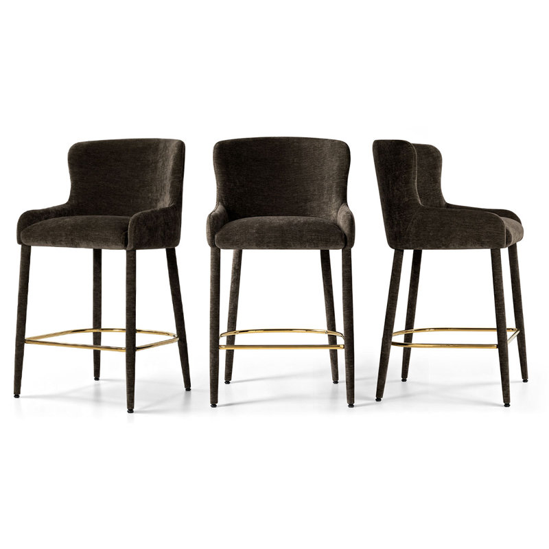 Tabouret de comptoir 26,5 po sculpté en chenille avec accoudoirs encastrés et repose-pieds dorés, Brun