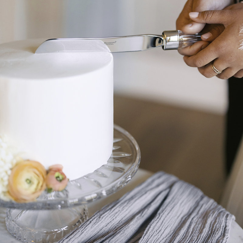 Lismore 11in Cake Footed Plate