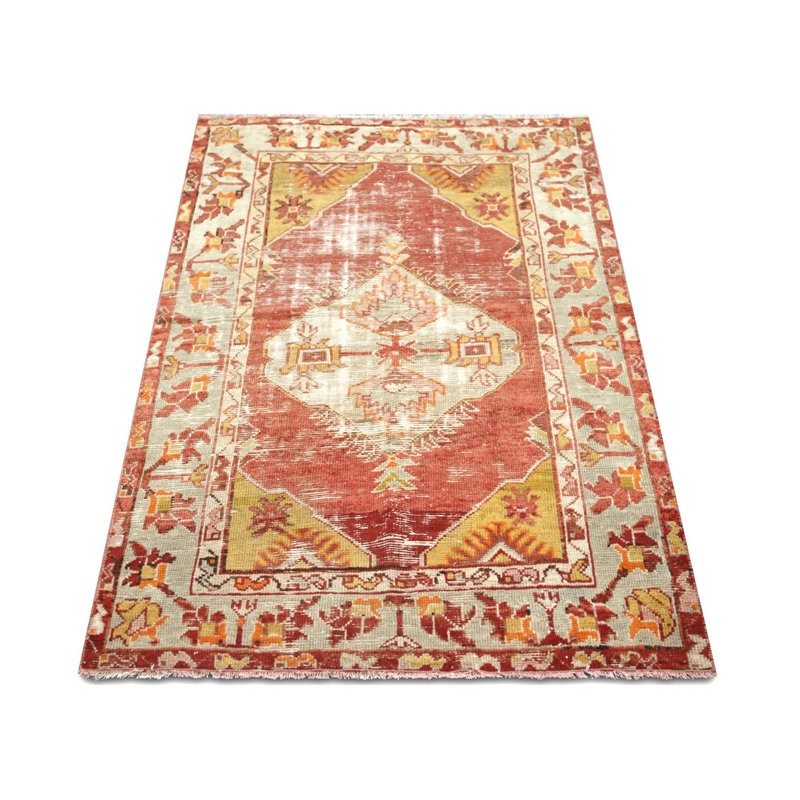 Yastic One-of-a-Kind 2'11" X 4'8" Area Rug