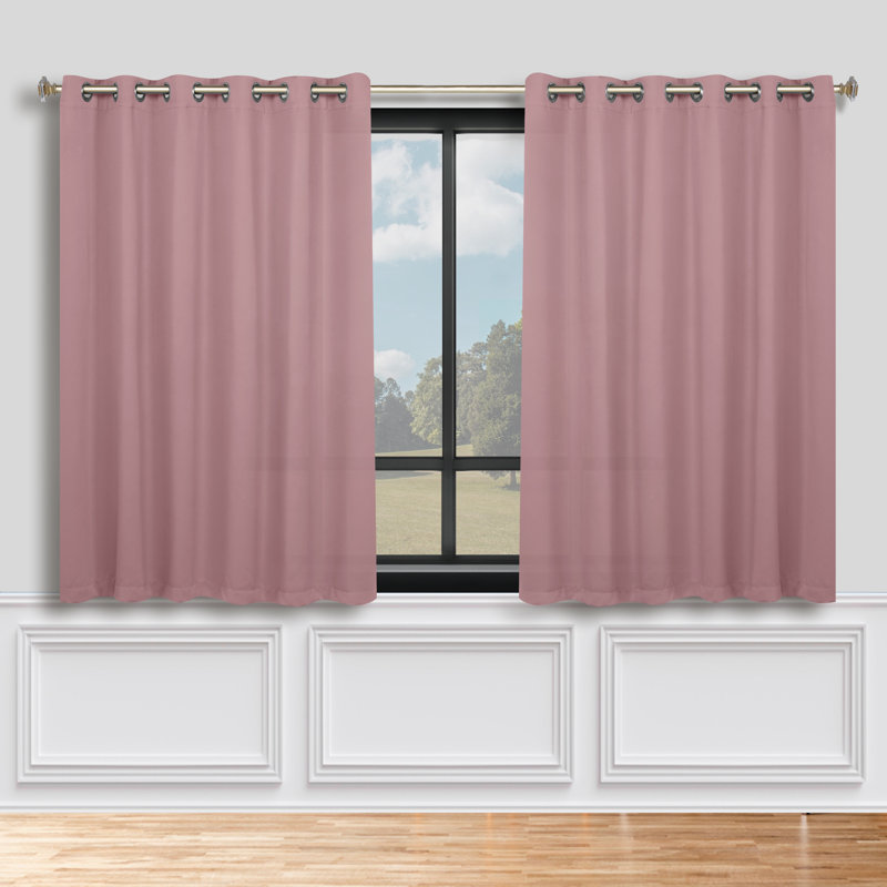 Paire de rideaux obscurcissant avec œillets Millendon, Craie mauve, L 52 po x L 63 po