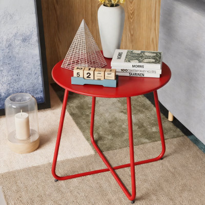 Table d'appoint en métal 17 po
