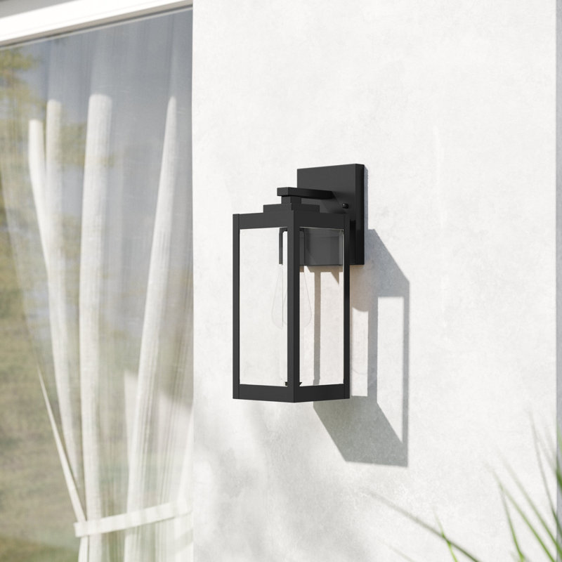 Lanterne murale d'extérieur à intensité variable Ainsworth, H 14,25 po x l 5 po x P 6,5 po
