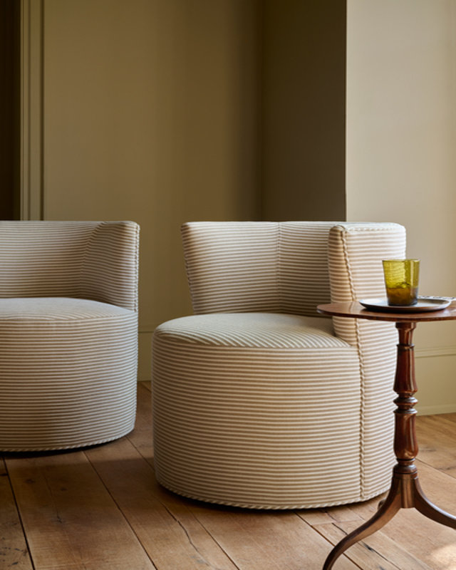 Indoor Accent Chairs