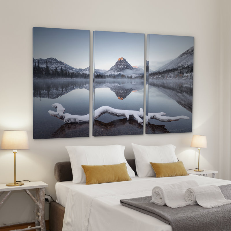 « two medicine valley after snowfall », reproduction de photo à multiples images sur toile tendue, H 32 po x l 48 po