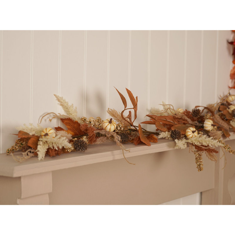 18cm Novelty Garland Garland