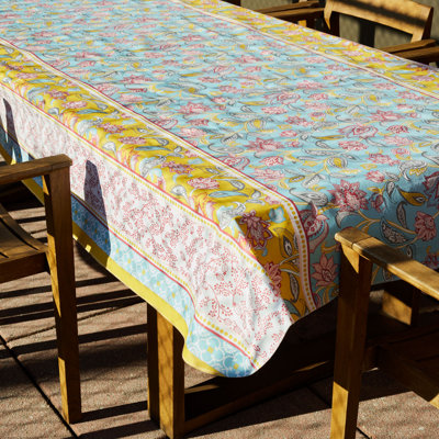 Maison De Fleures 100% Vinyl Tablecloth 70" Round