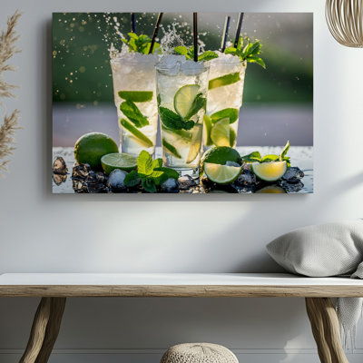 Toile dans une scène vibrante et rafraîchissante, trois grands verres remplis d'art mural Mojito