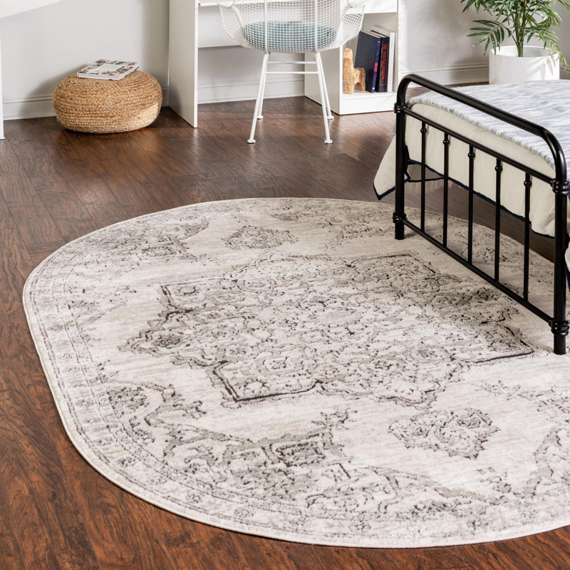 Longe Rug, Oval 4' x 6'