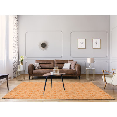 Tapis jaune avec cercles monochrome et vagues