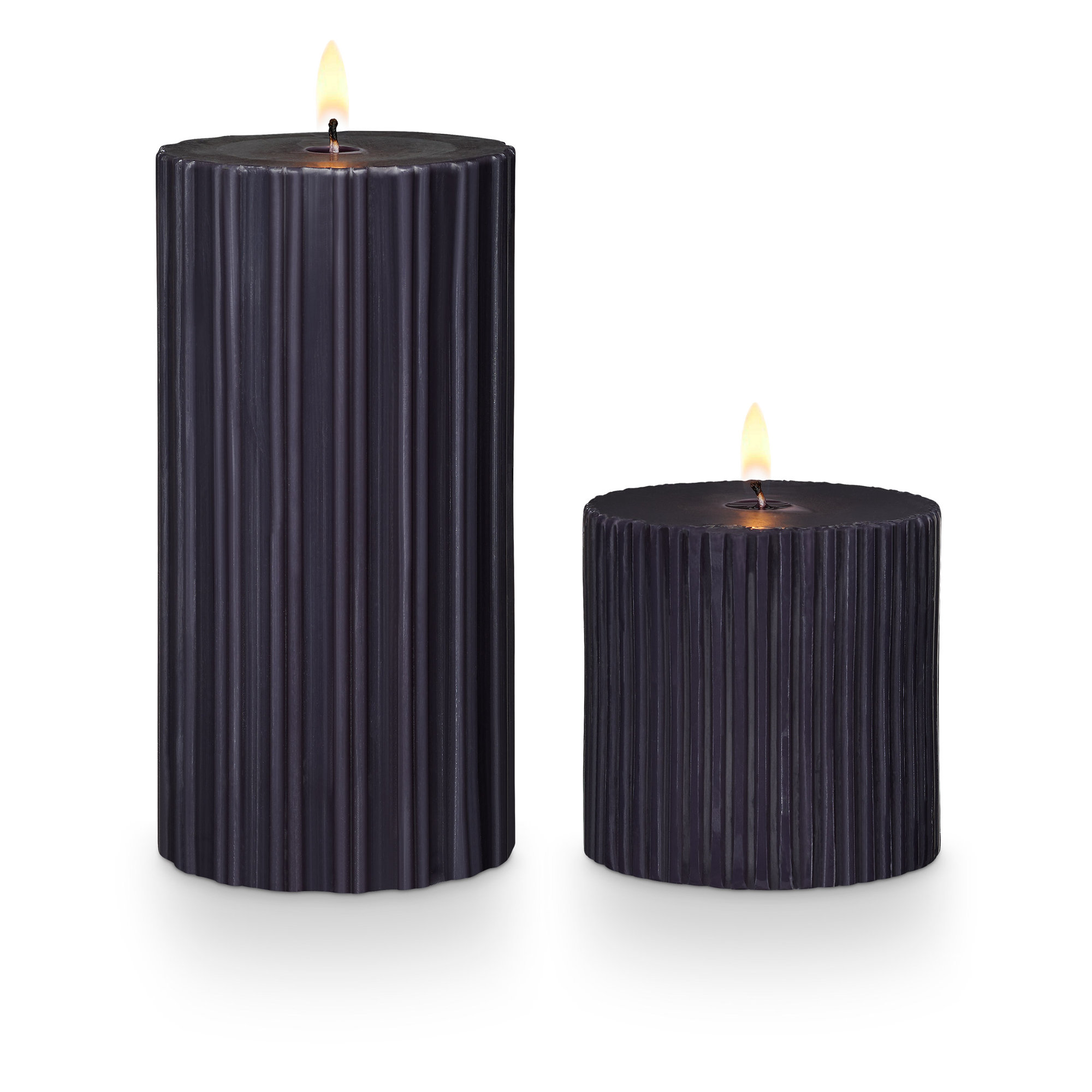 ILLUME Beautifully Done Medium Fragranced Pillar Candle, Blackberry Absinthe, Blackberry Absinthe, Small
