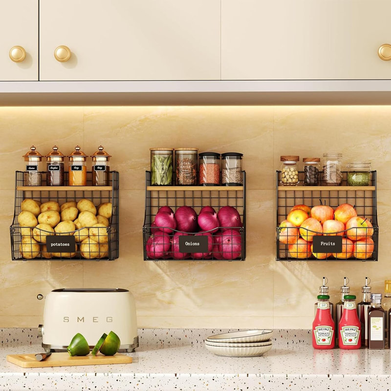 Ensemble de 3 paniers à fruits grillés pour cuisine avec couvercle en bois - Rangement mural pour comptoir et pommes de terre avec plaque signalétique, paniers suspendus pour légumes, 11,81 x 10,63 x 8,66 pouces