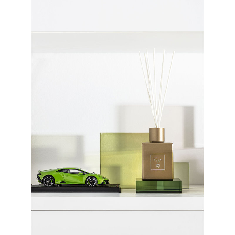 Reed Diffusers And Sticks