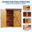 Armoire de rangement en bois pour l'extérieur avec 2 tablettes et portes verrouillables