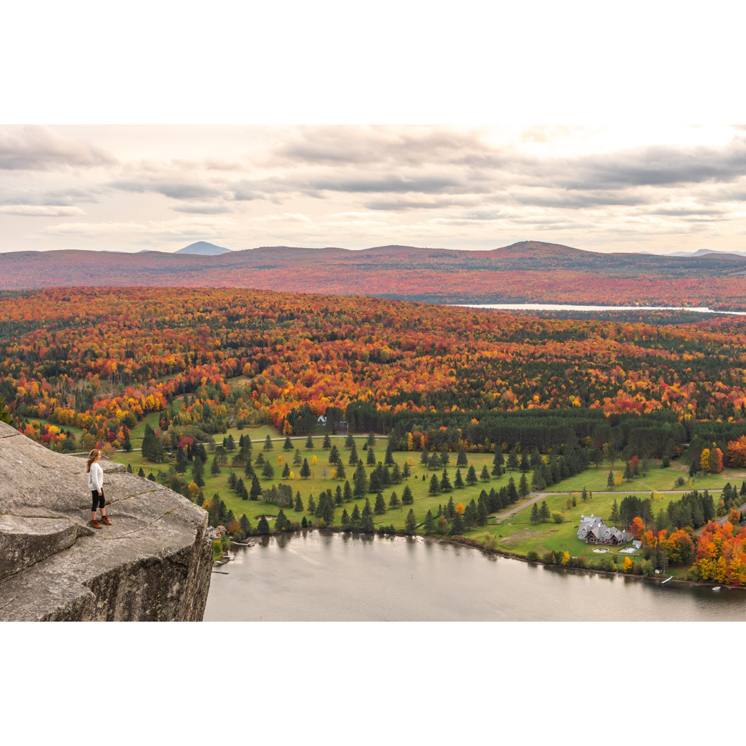 See und Wald im Herbst