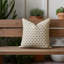 Coussin de luxe à motif de pointe Haven-580579268-580579325