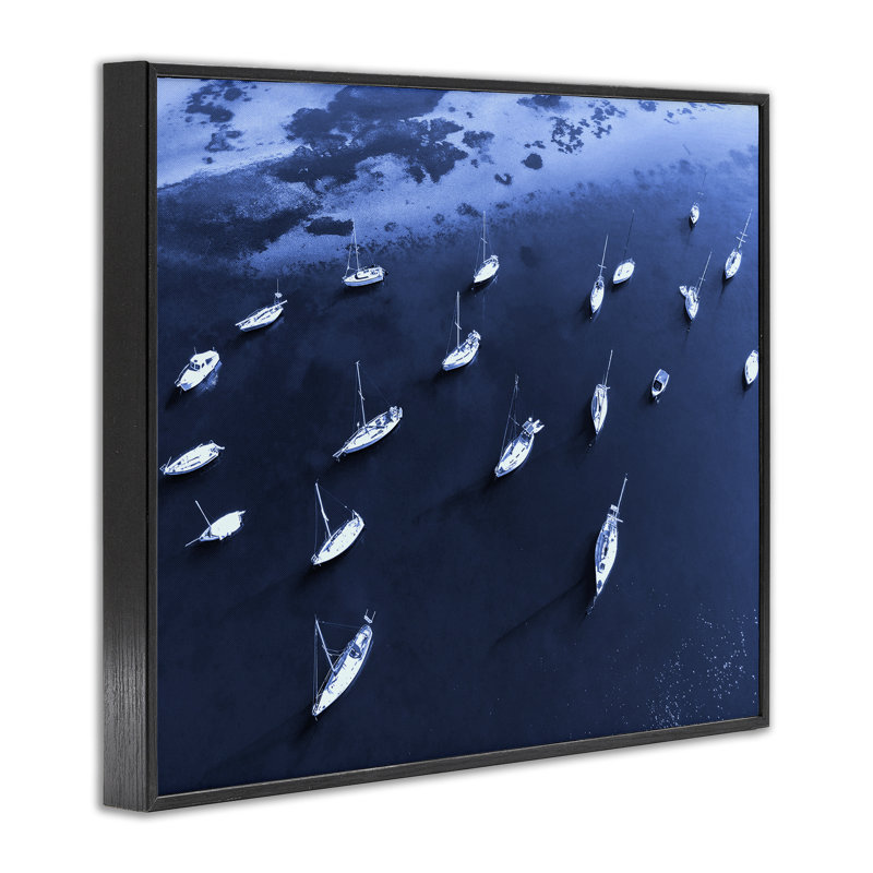 «Giclées sur bateaux» par Daphne Polselli, H 11 po x l 14 po, Giclée encadrée noir minuit