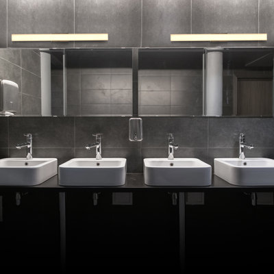 Barre d'éclairage de salle de bain moderne à DEL 24 po Procyon