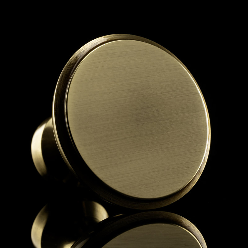 Edgewood Round Knob, Antique Brass